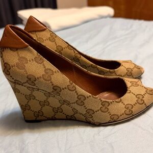 Gucci GG Canvas Peep Toe Wedge Heels 35.5